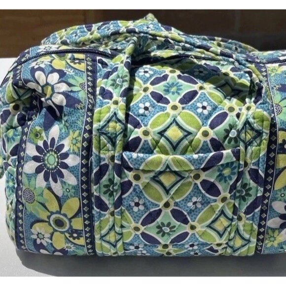 Vintage Vera Bradley Duffle LARGE TRAVELER Bag Flower Daisys Blue Green Bag - Picture 2 of 14